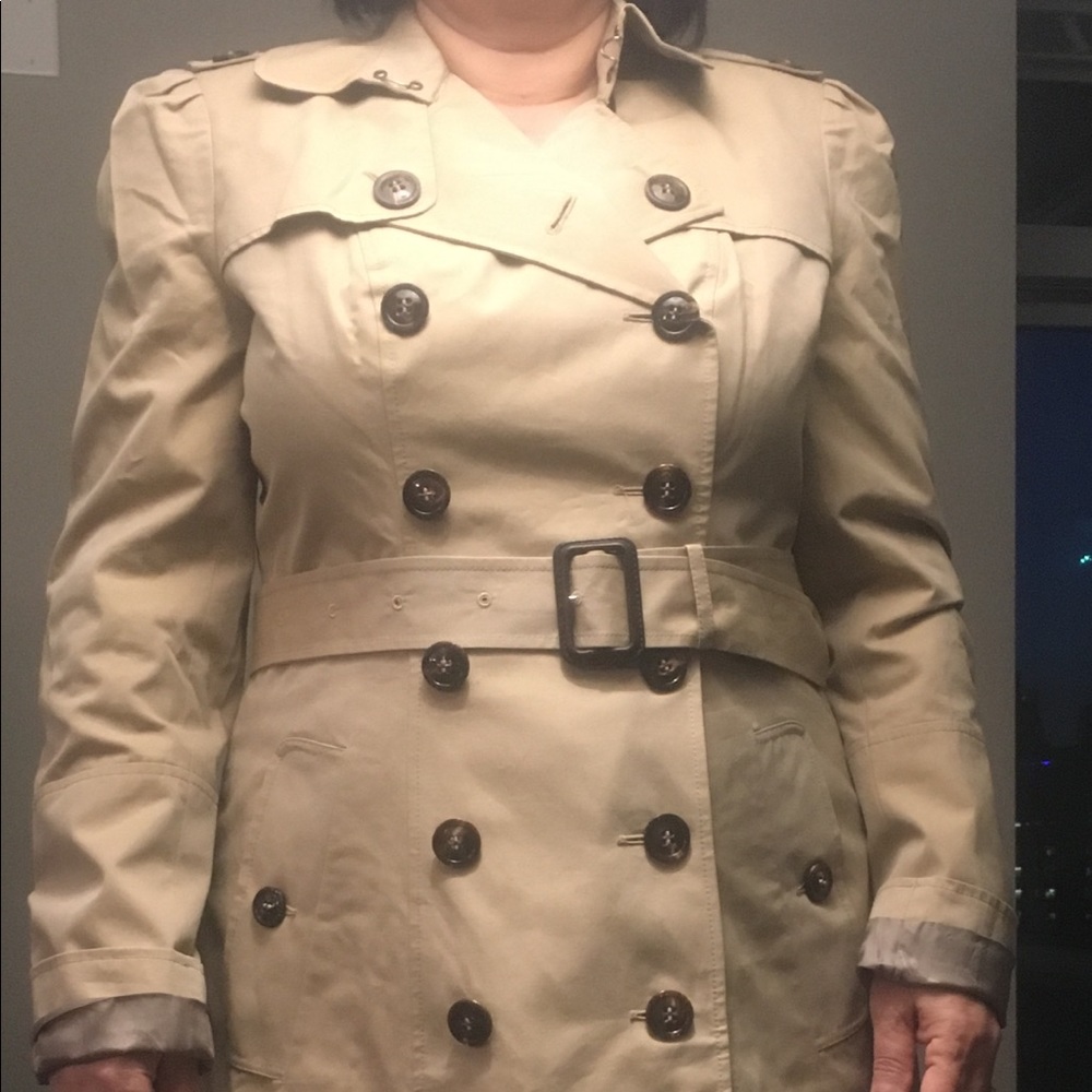 Burberry Prorsum Women’s Trench Coat